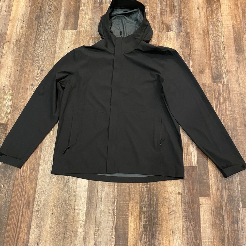 Lightweight black jacket